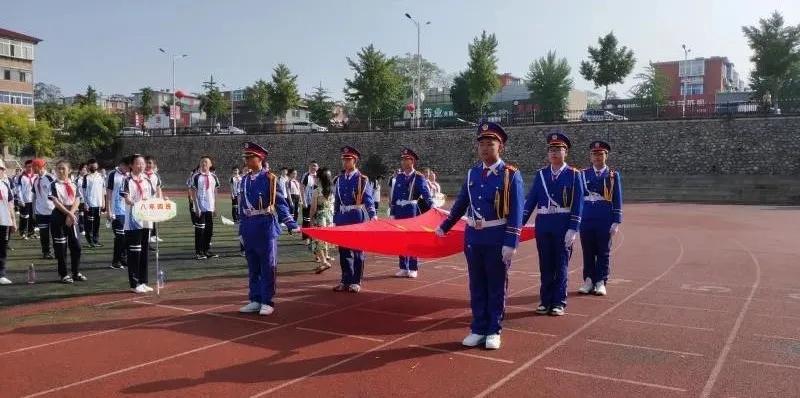 爱国主义教育升旗仪式,爱国主题教育升旗仪式