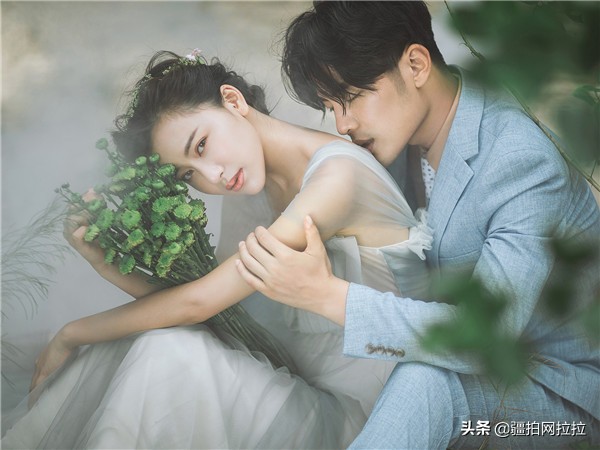 拍婚纱照选衣服攻略,拍婚纱照不会选衣服怎么办