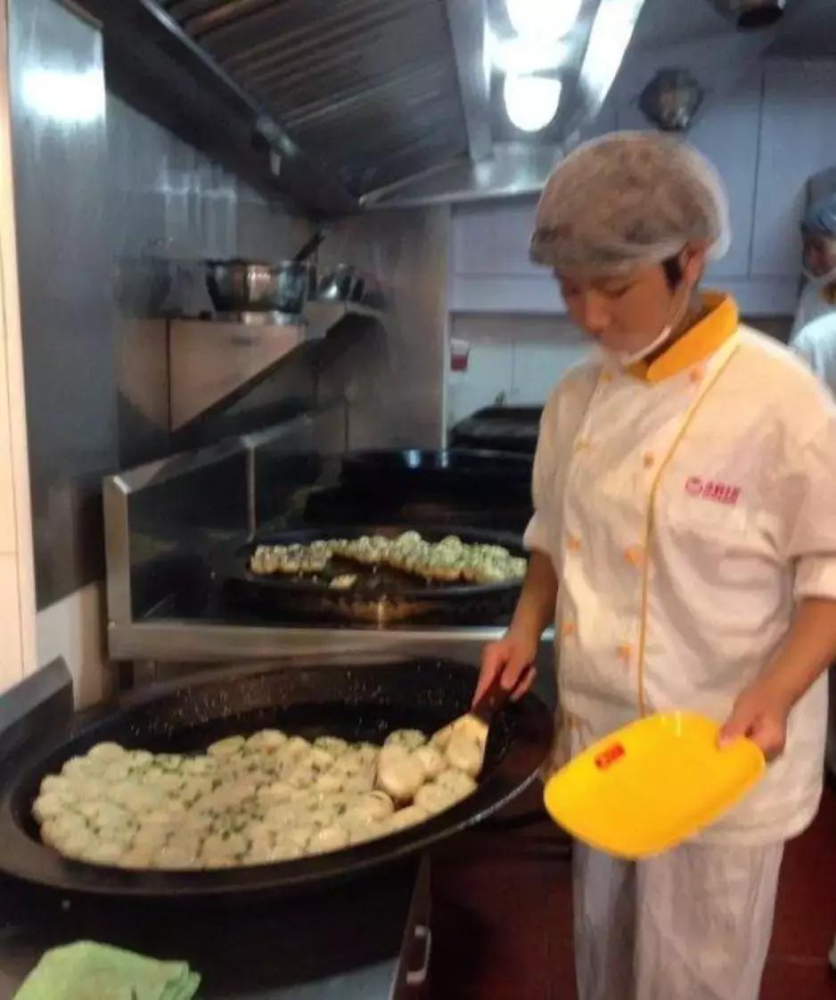 从街边店逆袭到700家连锁店,夫妻店成功逆袭互联网大鳄