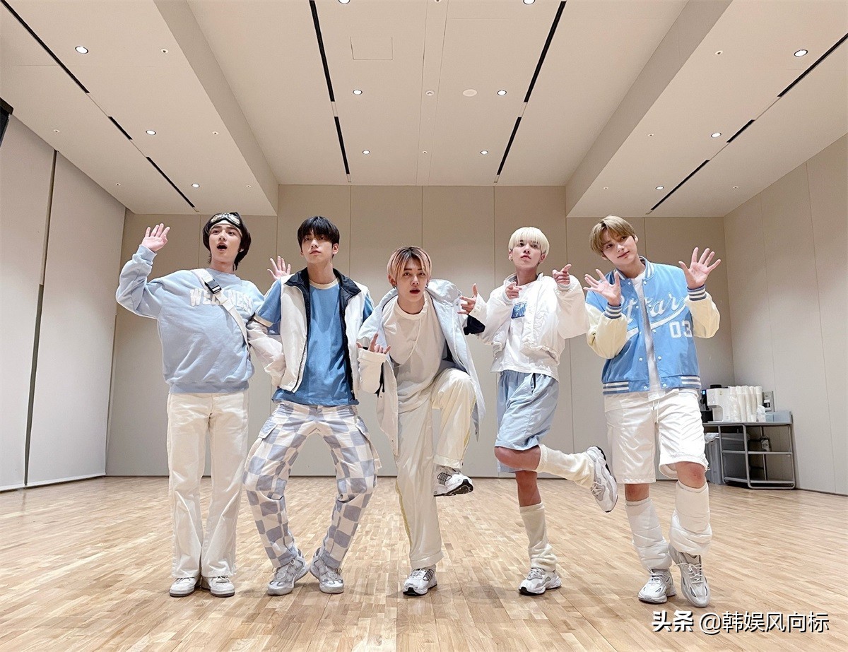 bts鍜宼xt鍚屽彴,bts鍜宼xt鍚堜綔鑸炲彴