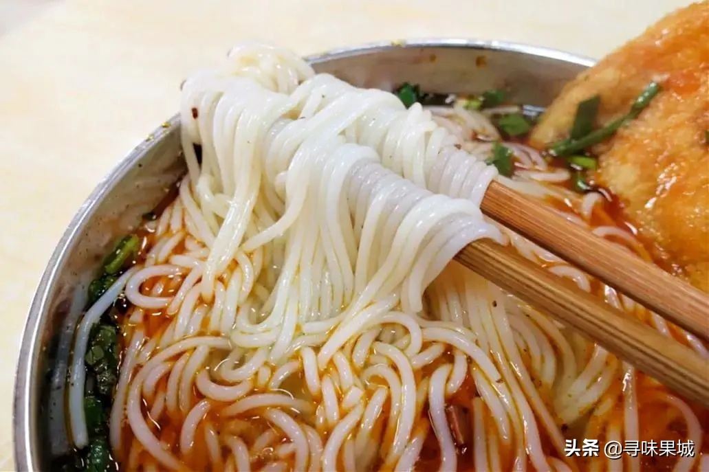 5元的南充乡镇米粉店,南充市5元米粉