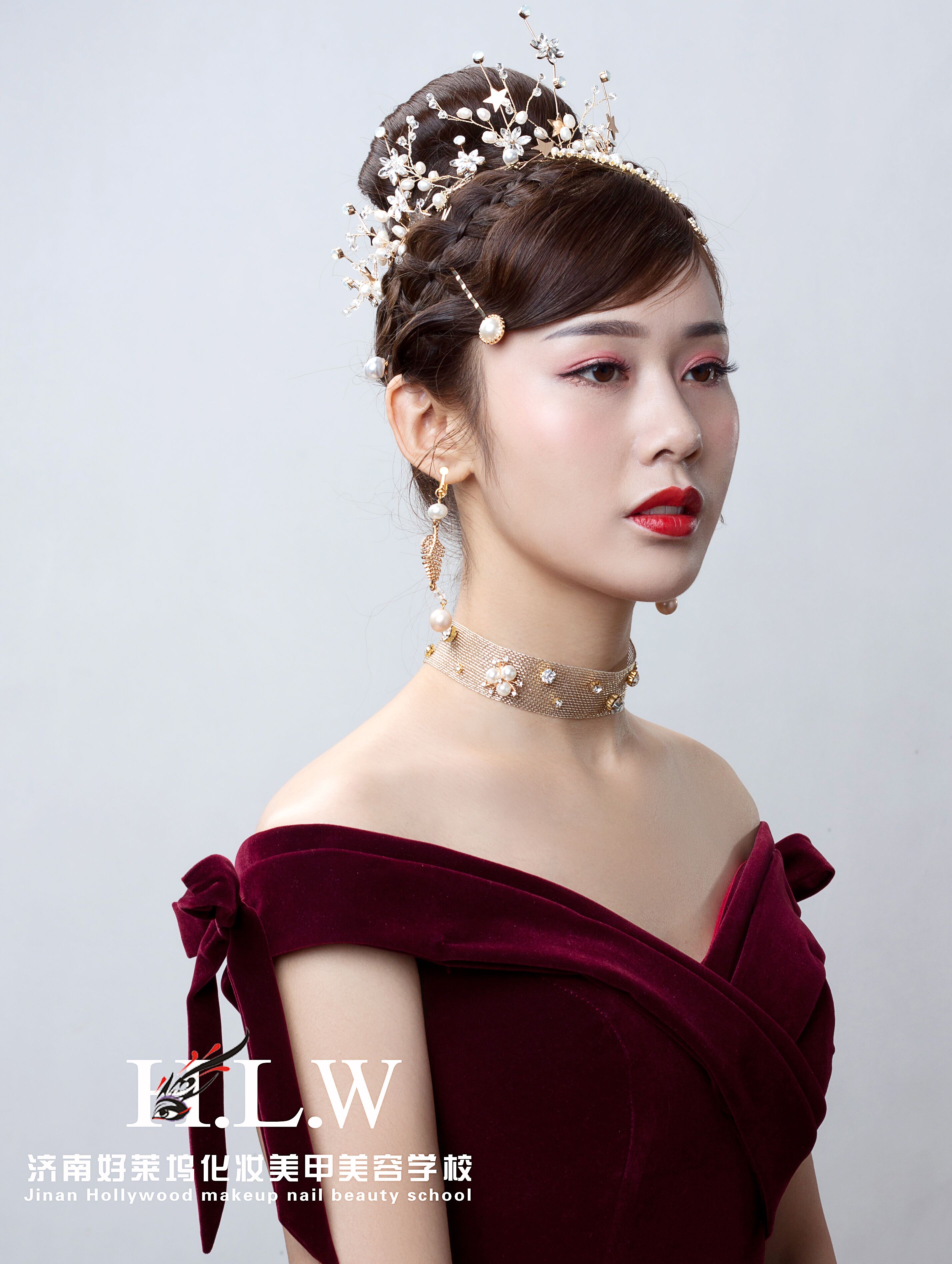 济南好莱坞学化妆美甲学校,济南好莱坞化妆学校联系方式