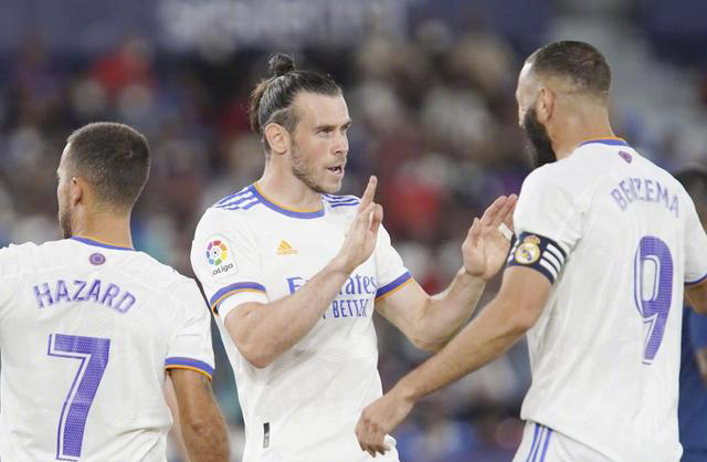 皇马6:3拜仁c罗,西甲11-12赛季皇马vs巴萨梅西c罗