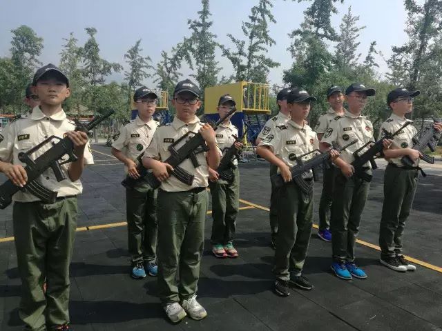 穿越军童铁旅~体验式学习，在做中学，在玩中学