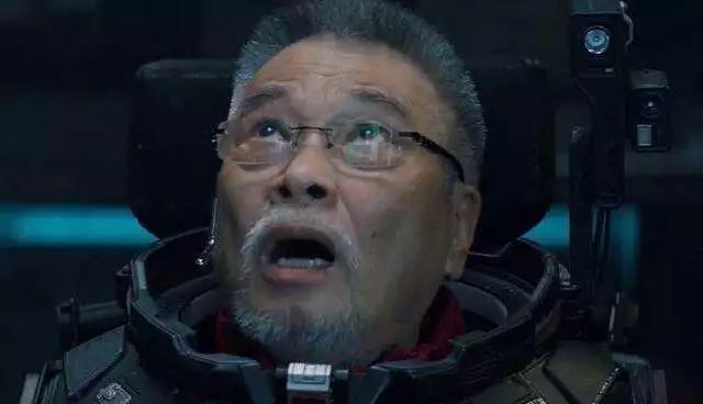 流浪地球中有哪些军事武器,流浪地球里最厉害的武器