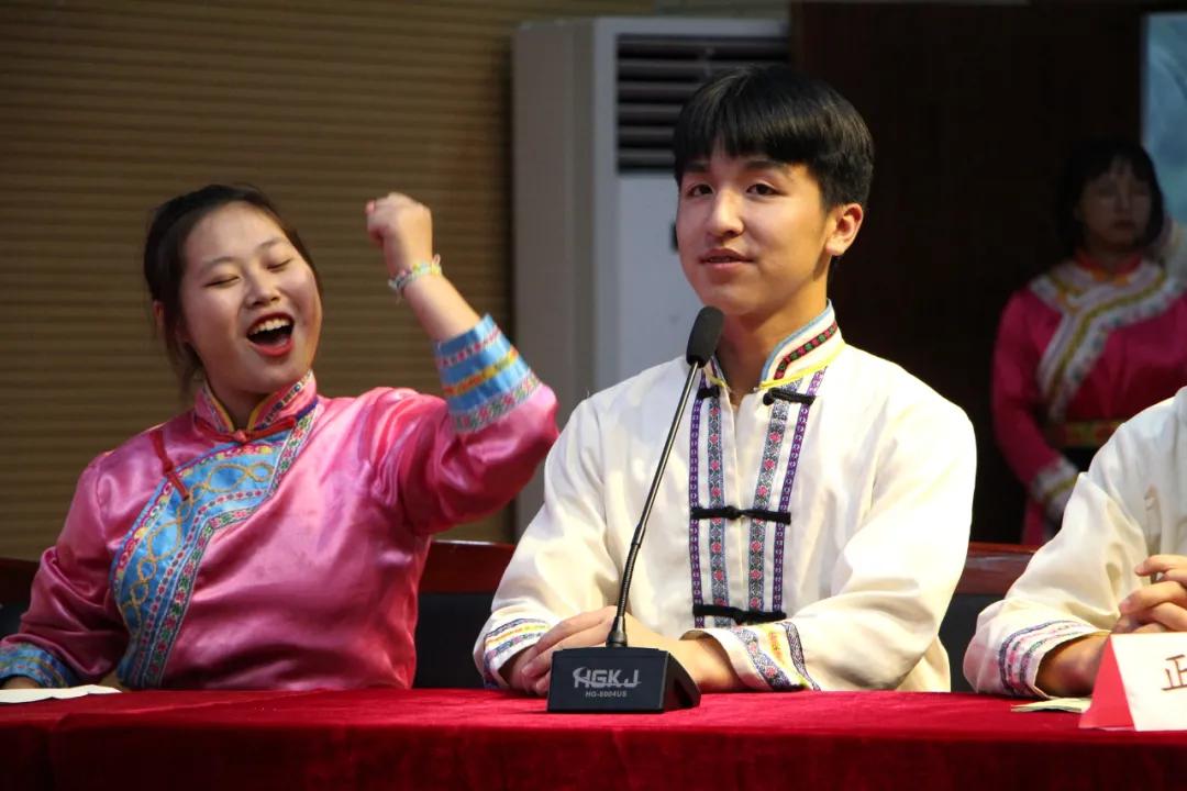 学*党**史悟思想明方向提素养|北川七一职中开展学生辩论大赛