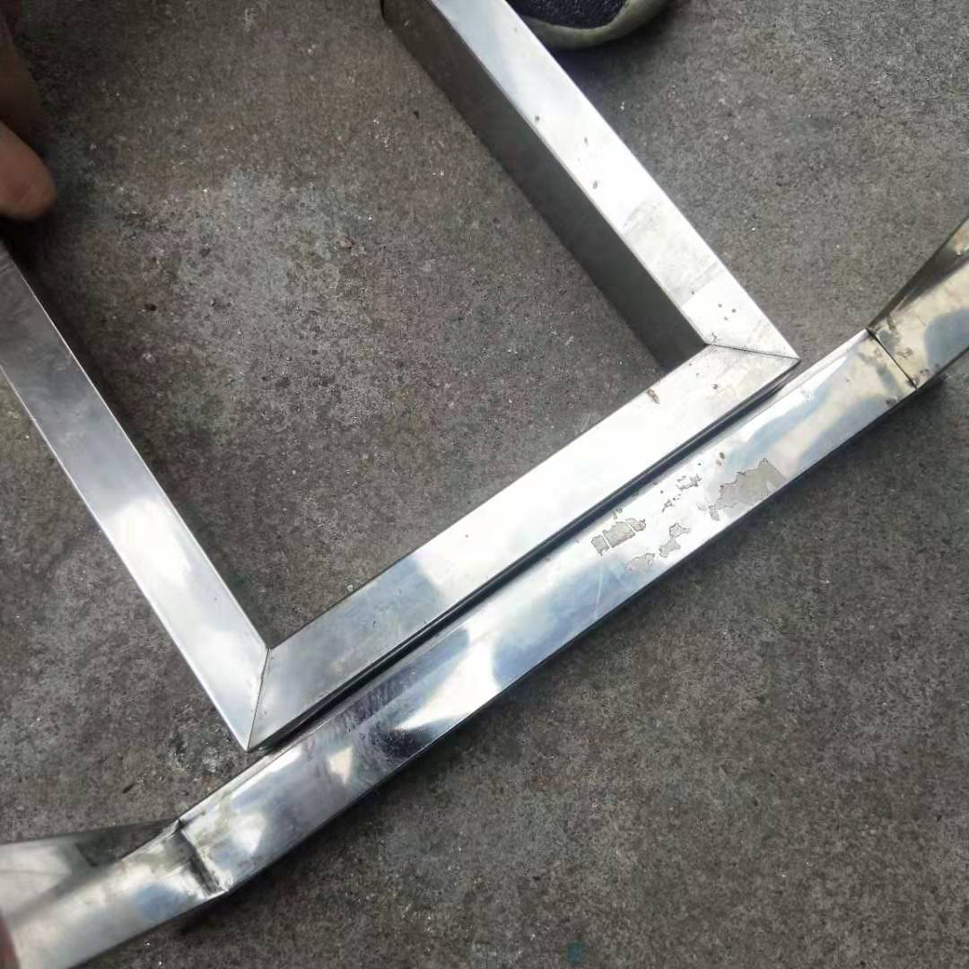 25方管切九十度角一次成型,25方管切90度角