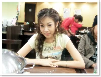 韩国性感歌手公开承认隆胸:我花自己的钱,凭什么不能露