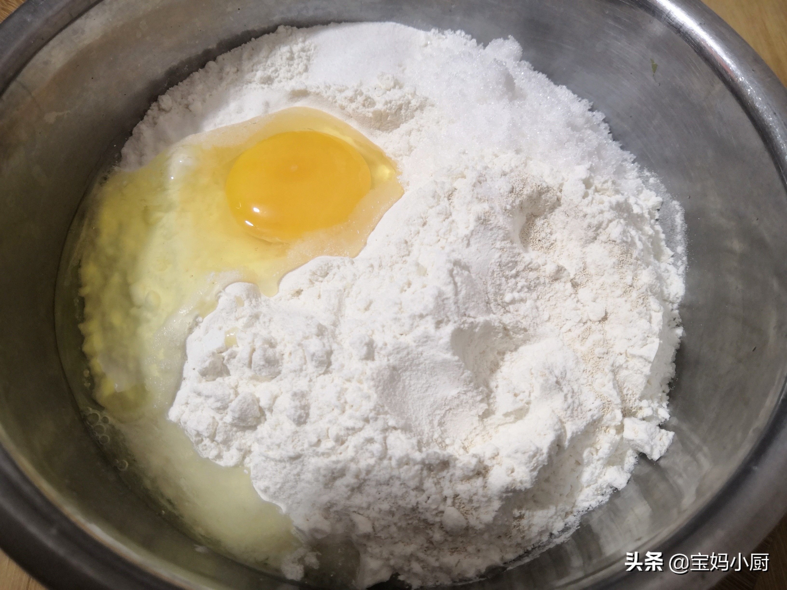 家庭自制早餐油饼,家庭自制美味油饼的小技巧