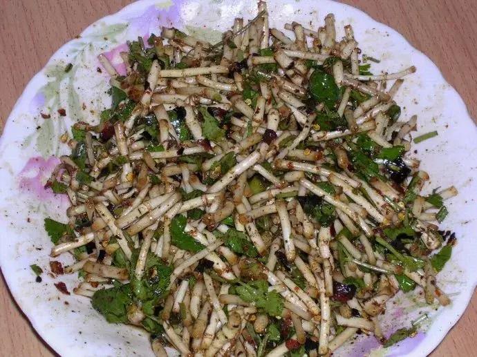 贵阳不光是辣味的，还有一种味道叫折耳根！