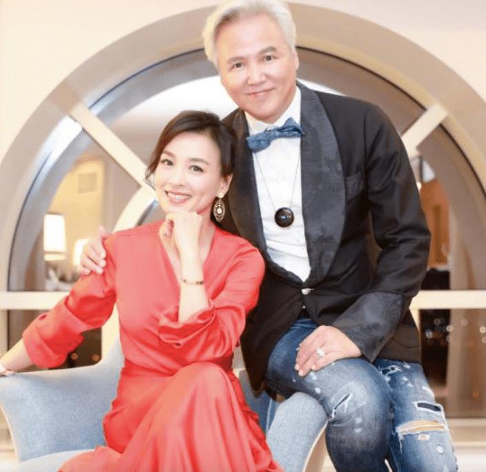 baby黄晓明捐款追加,黄晓明和杨颖分开捐款