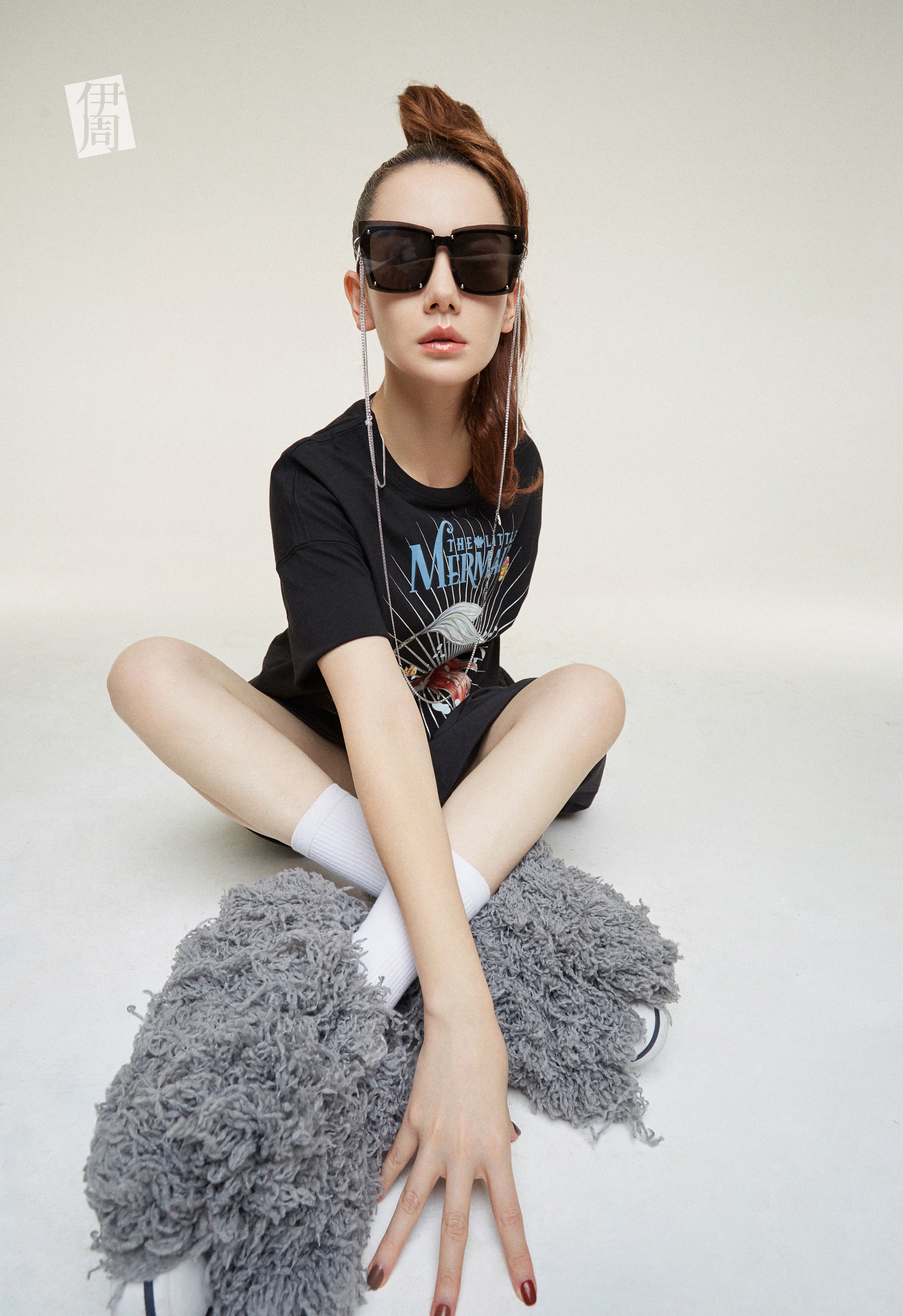 戚薇蜘蛛眼妆容,戚薇挑战睫毛