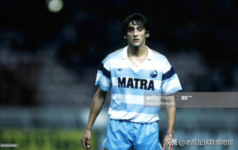 马赛回旋是马拉多纳发明的吗,1998年世界杯齐达内马赛回旋