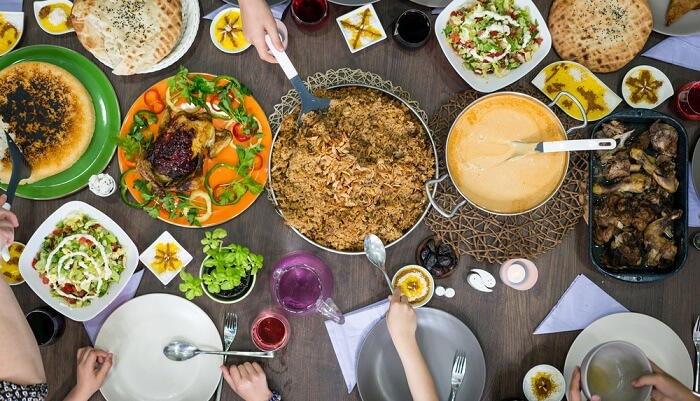 迪拜美食攻略视频,迪拜最好吃的美食是什么