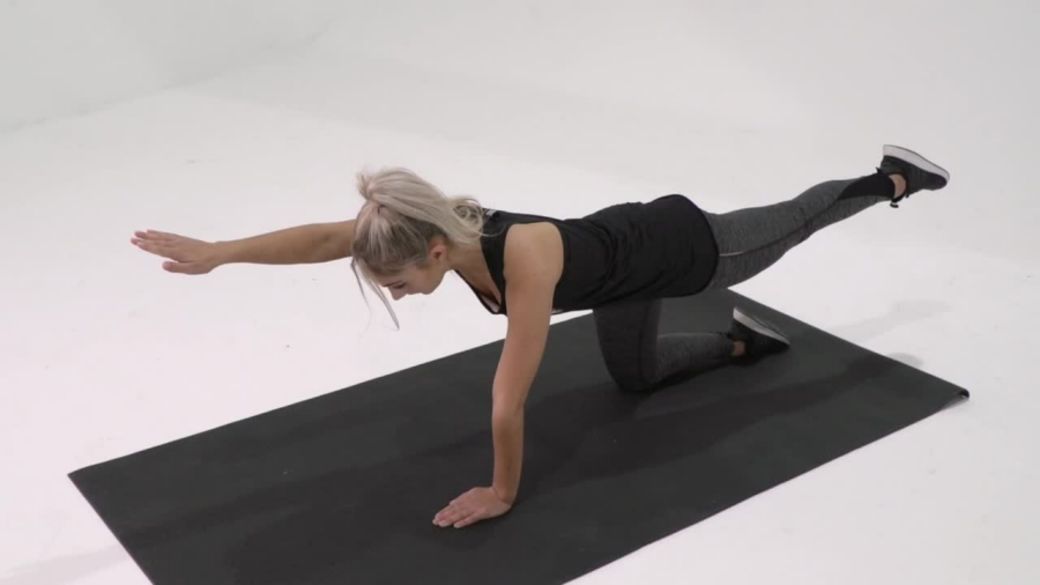 4分钟8项锻炼身体视频教程,居家锻炼全身的动作30分钟健身