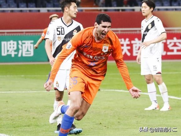 费莱尼带帽李霄鹏,费莱尼评价李霄鹏