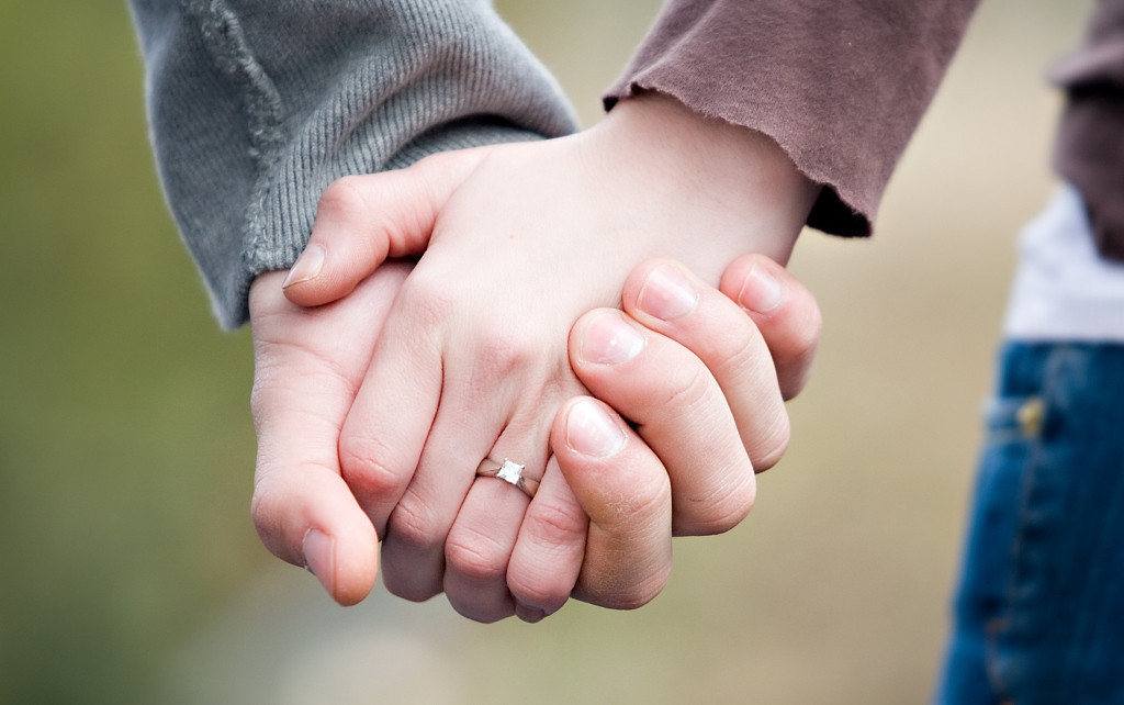 莫桑钻和钻石的真正区别,莫桑钻跟钻石目测区别在哪里