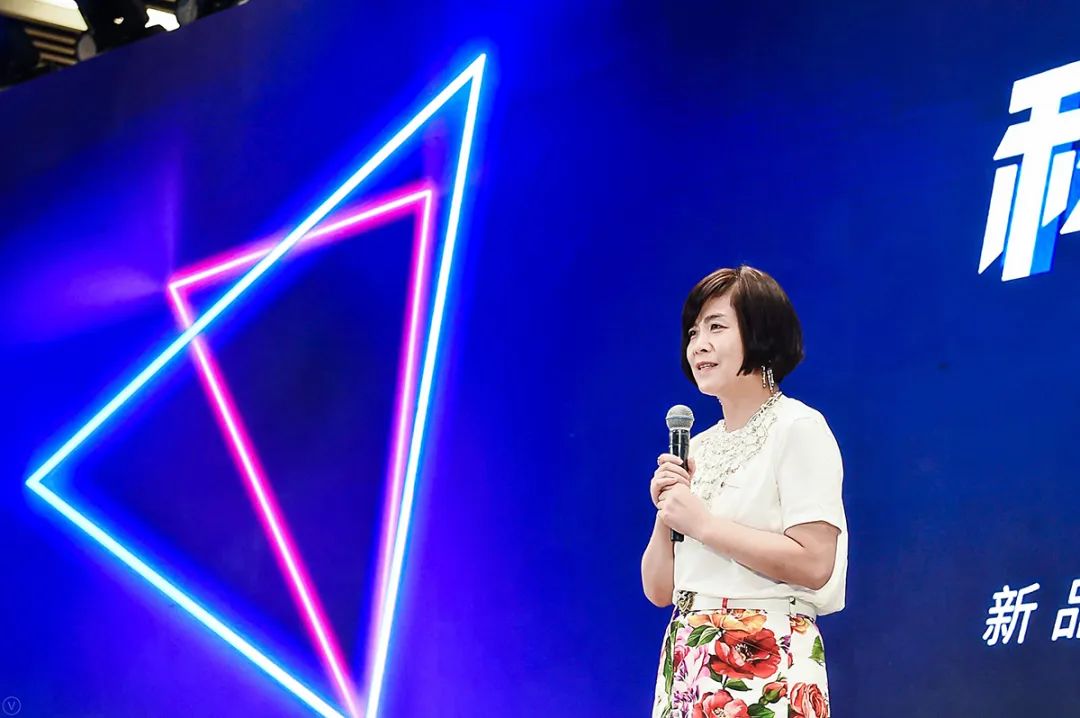 爱玛锂电池电动车2023新款,爱玛锂电车续航60公里