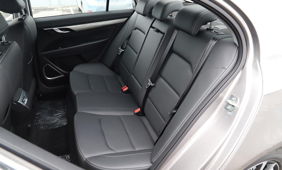 便宜的车不容易坏,10万多预算这几款家轿值得推荐