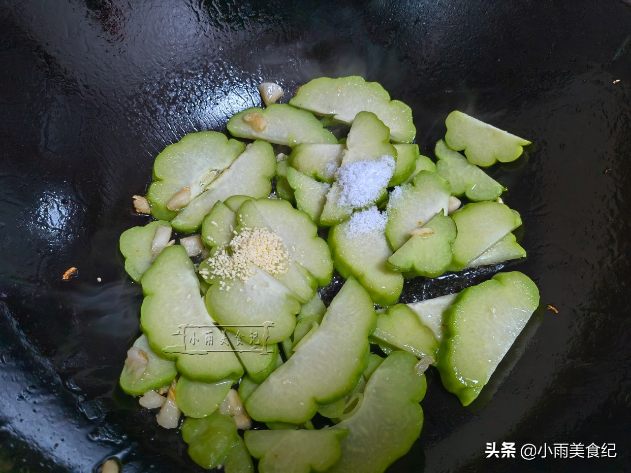 霜降后的北瓜还能吃吗,霜降后摘的南瓜好吃吗