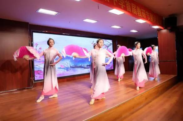 邯郸七色光开阳小学和开阳中学,开阳七色光中学怎么样