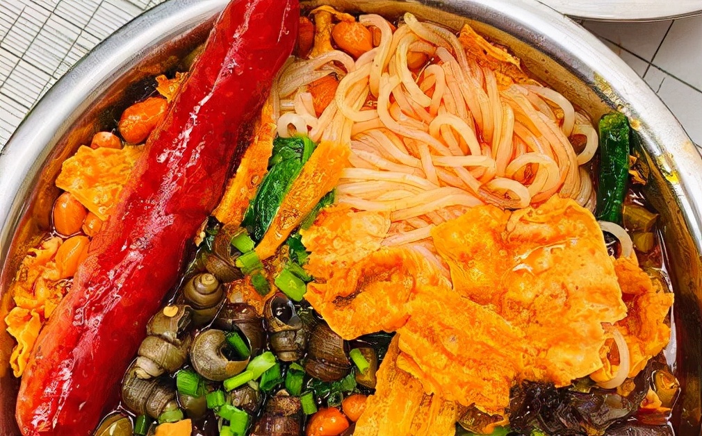 真的是又好吃又便宜的螺蛳粉,香而不腻的螺蛳粉真的太好吃了