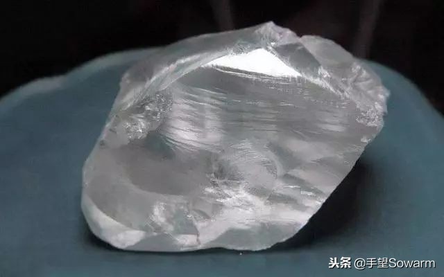 中国制造的“假货”捅破了钻石巨头的百年*局骗**