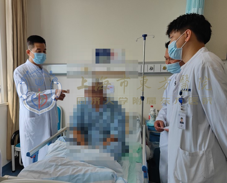 如何对付精神分裂症患者的攻击,精神分裂症攻击行为