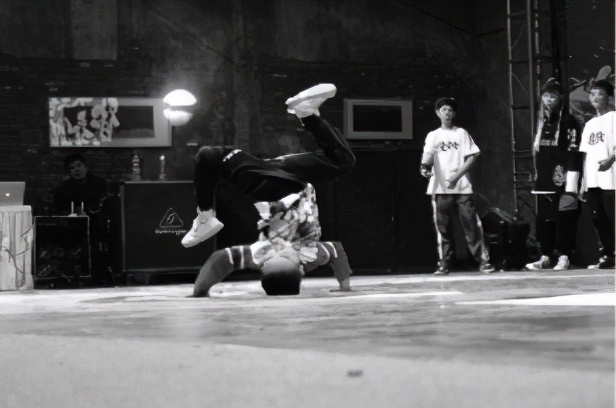 武林高手练舞蹈,武林高手表演绝活