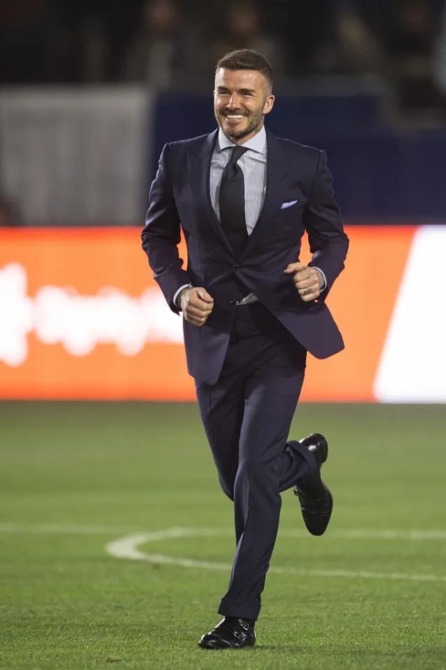 贝克汉姆的西装设计,贝克汉姆西装大全