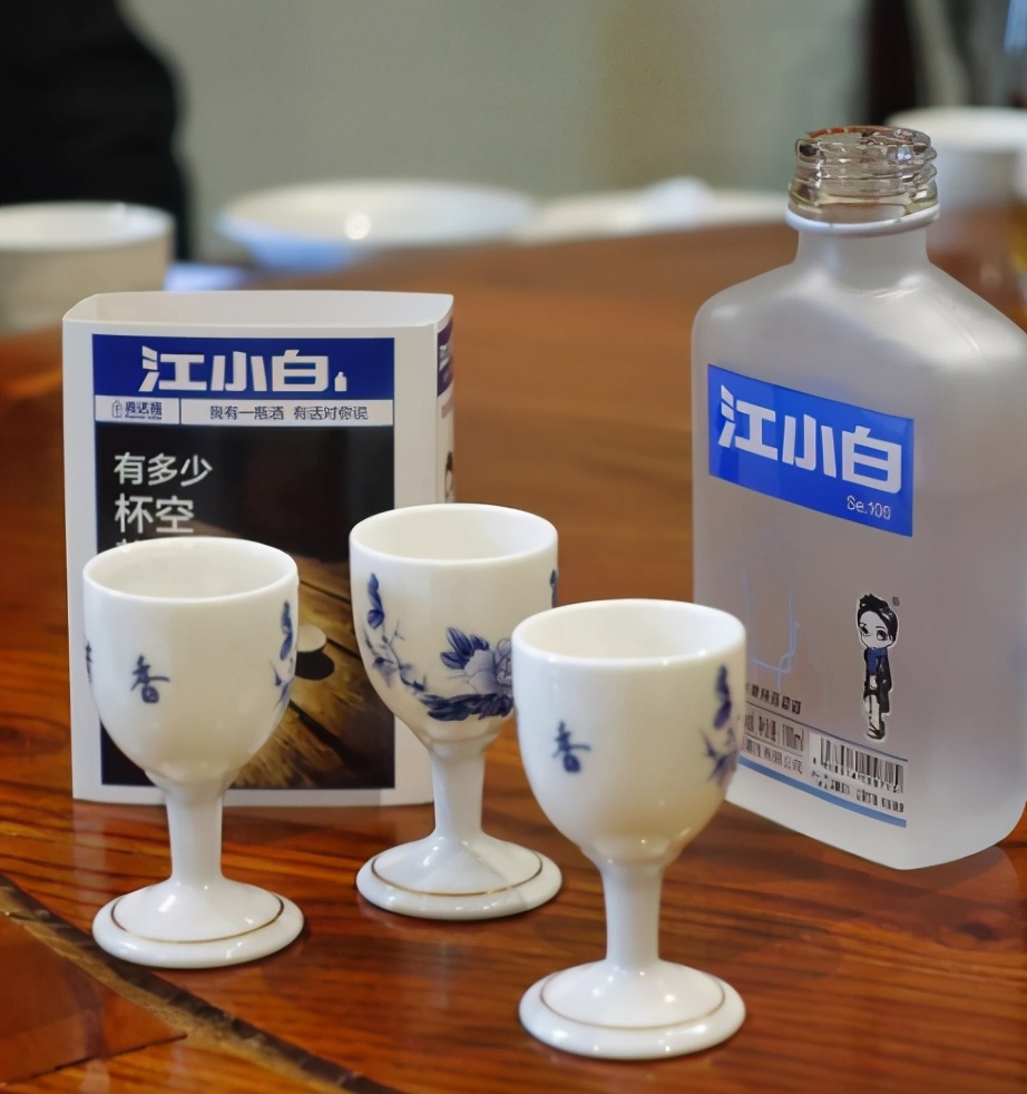 十大最受欢迎50元100ml白酒,2022公认性价比高的4款白酒