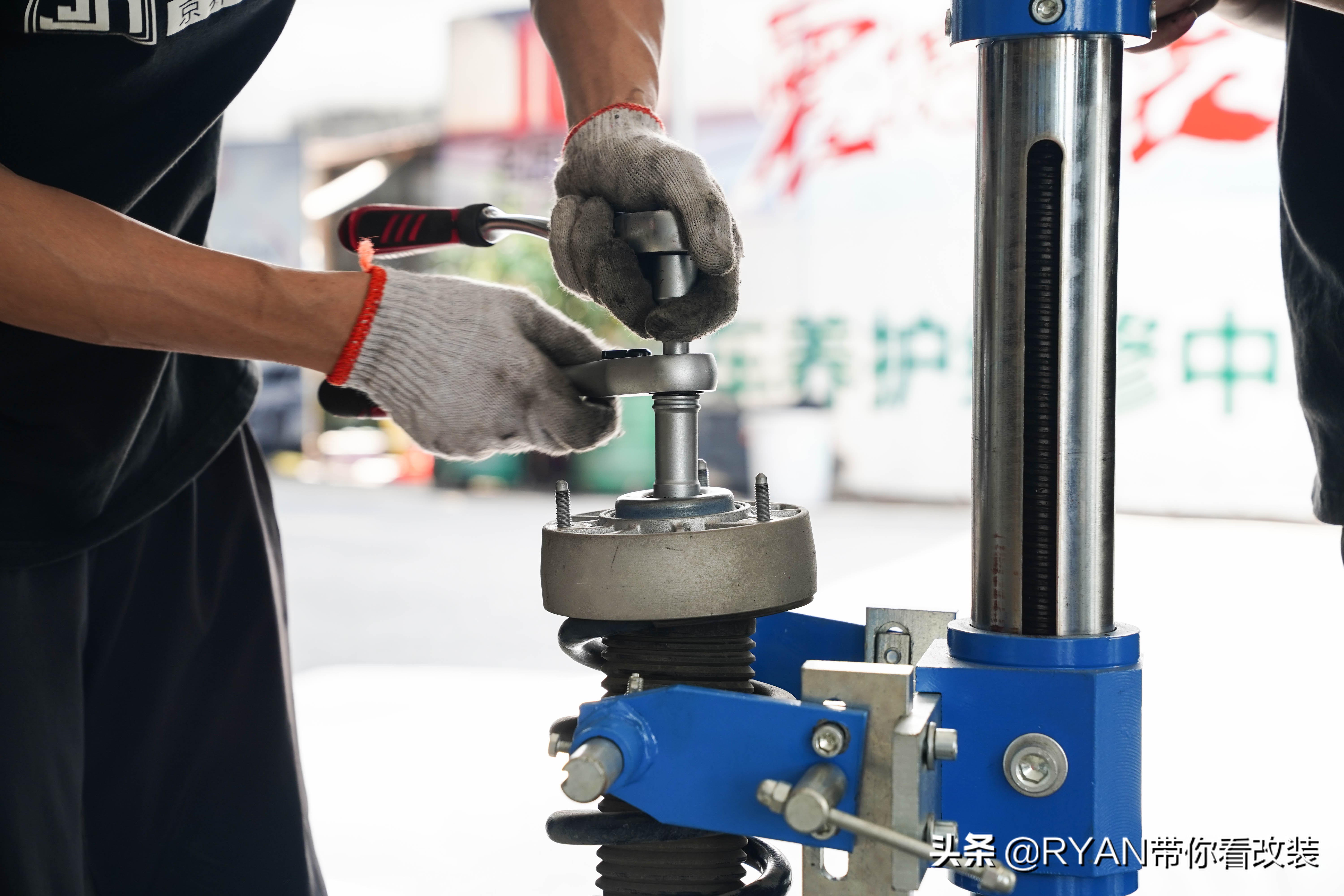 百改降为先，轿跑SUV的鼻祖-最帅宝马X6-KWv3避震改装