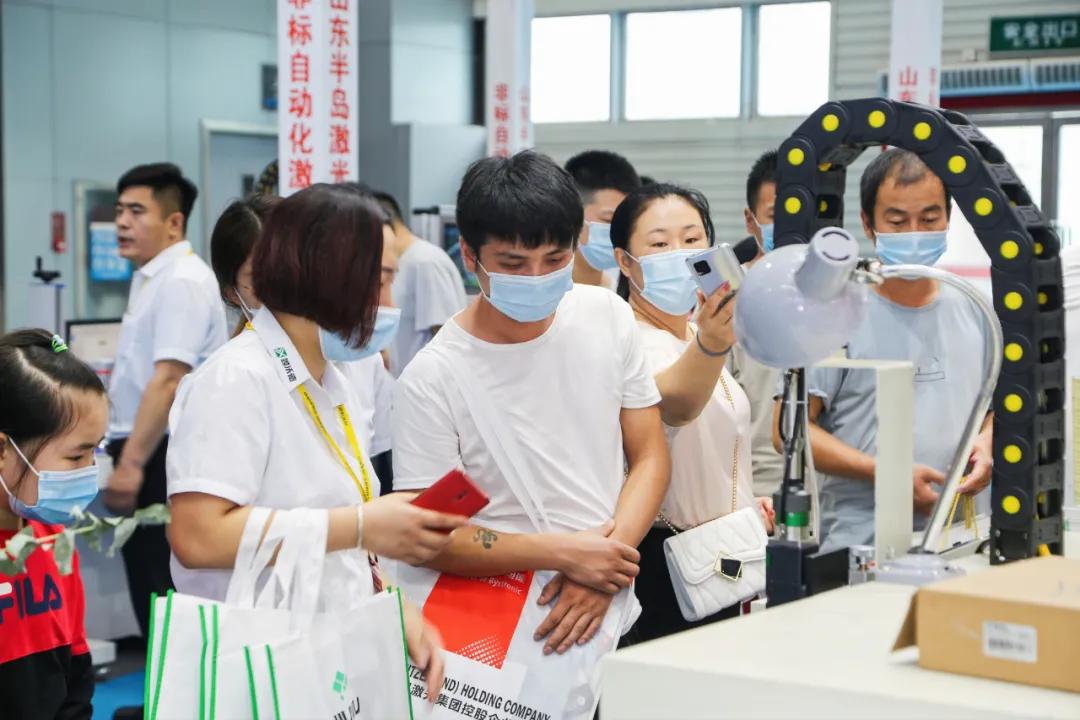 直击展会现场｜精彩继续！现场签单火爆，听听他们怎么说