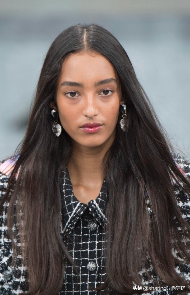 2020香奈儿秋冬发布会,chanel香奈儿早春走秀新款