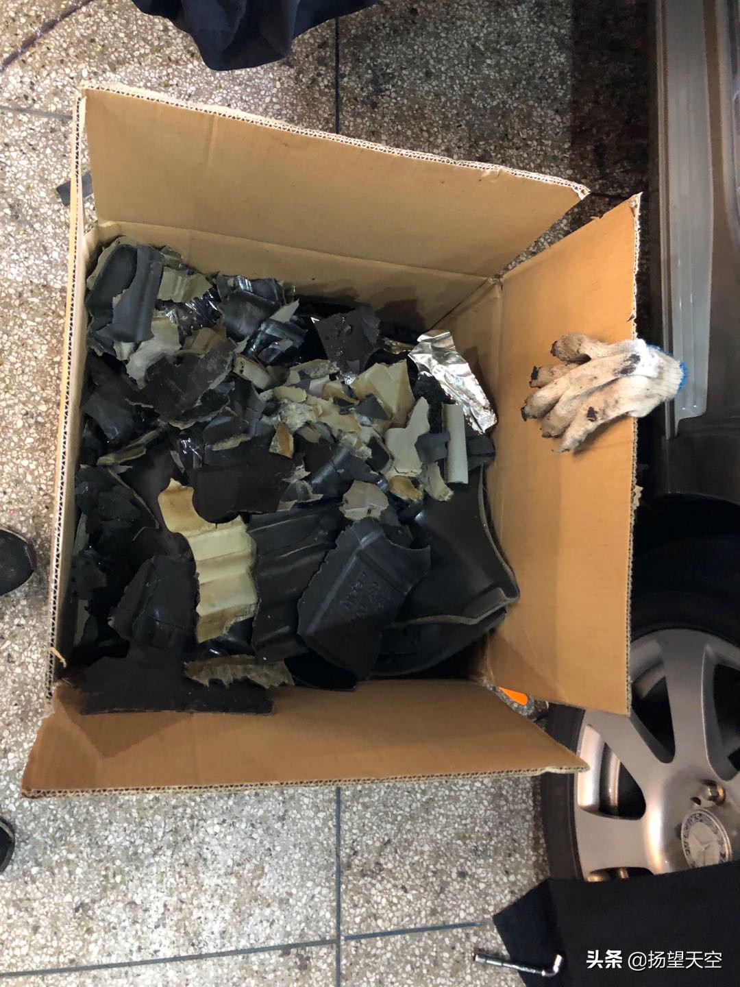 奔驰s300车内异味解决方案,奔驰w204车内异味