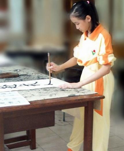 转字毛笔写法教学,初学毛笔握笔正确姿势有几种