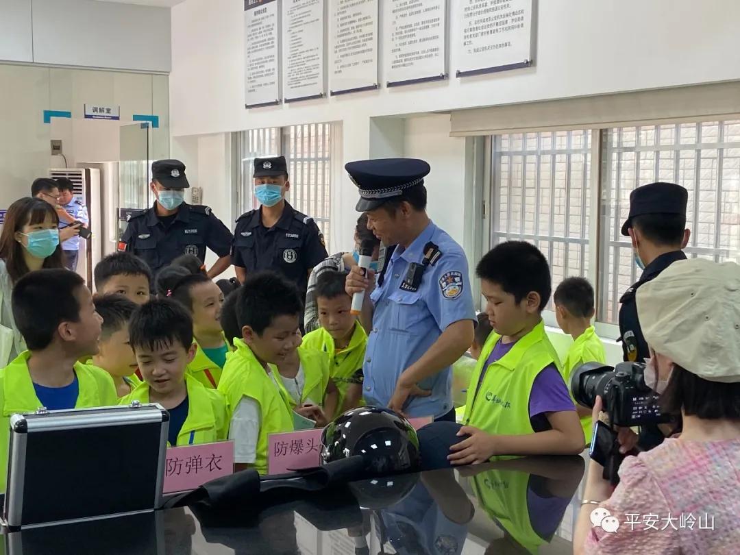 警营开放日蜀黍带你警营探秘,小记者进警营纪录片