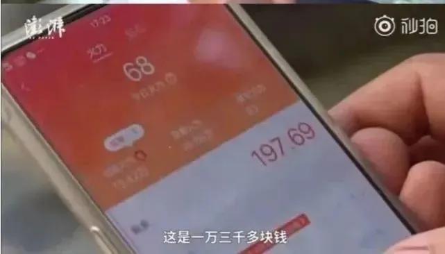 大衣哥朱之文家门被踢后回应,大衣哥朱之文深夜回应家门被踹