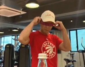 杰森斯坦森甄子丹,瓶盖挑战奥尼尔