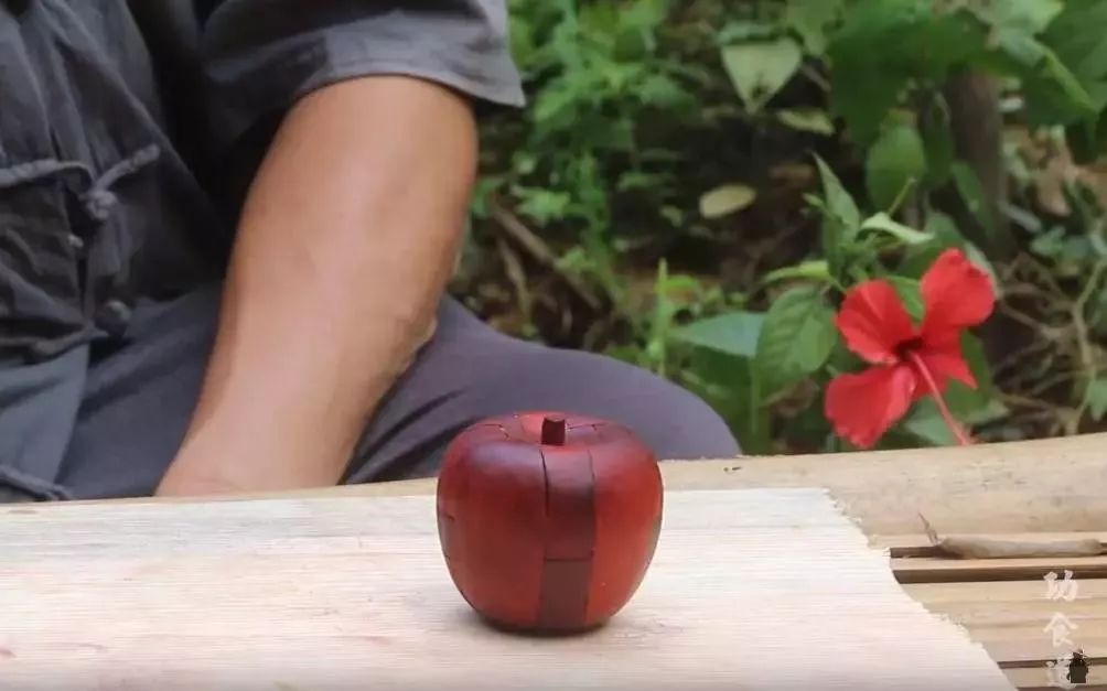 中国大爷手造神器被夸“鲁班再世”，外媒见识不一样的中国功夫