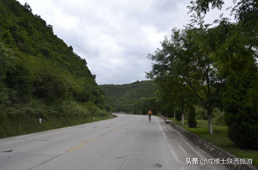 那一年哥踩着小轮车，吱吱呀呀骑过黄土高原：西安--宜君！