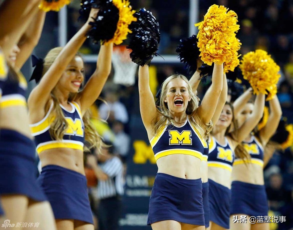 阳光下的花朵舞蹈视频,阳光下的鲜花完整版舞蹈