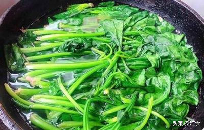 菠菜芝麻虾做法,菠菜虾最好吃的做法