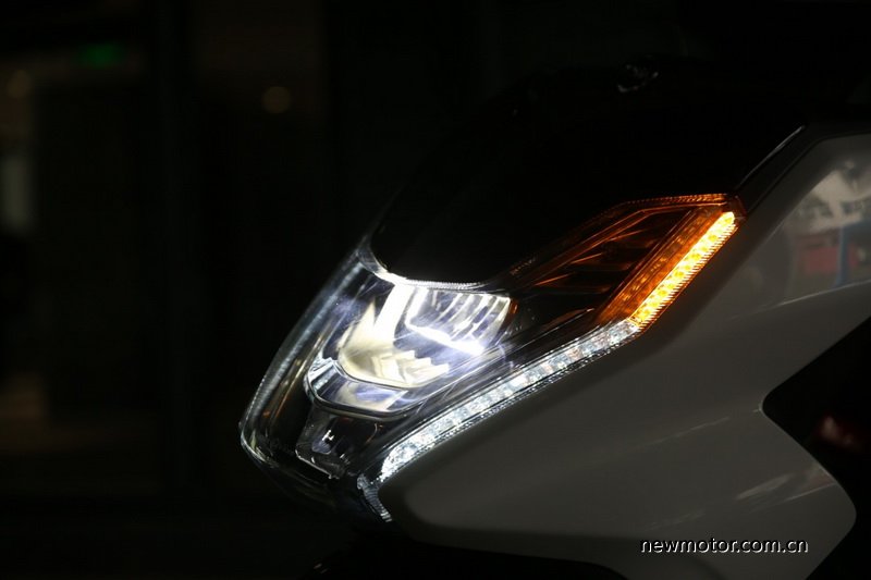 三阳fnx150踏板2021款评测,三阳fnx踏板150带人可以跑山吗