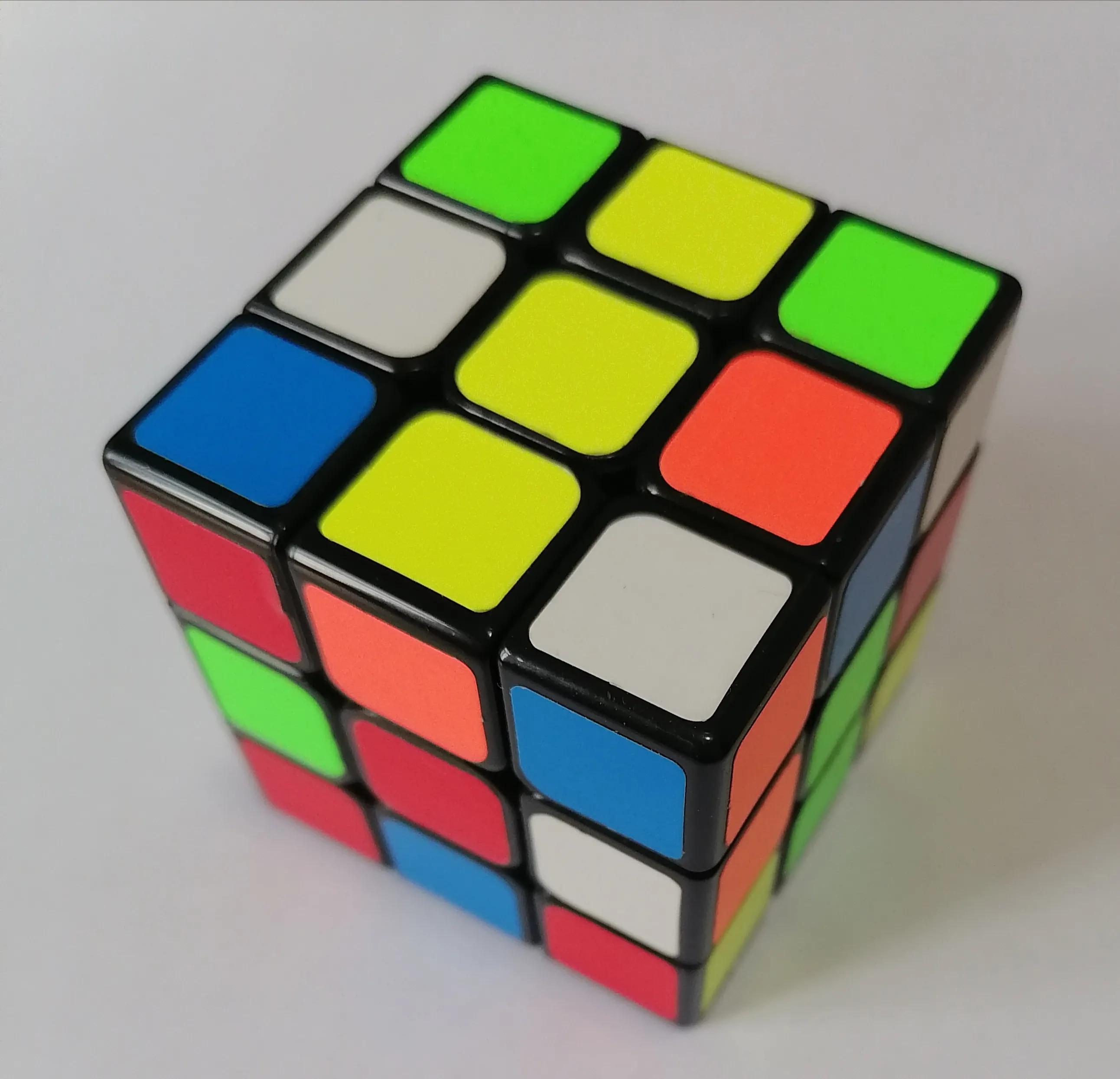 三阶魔方第一层复原最详细步骤,立方体魔方还原方法最简单