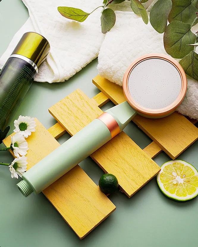 花钱买一堆护肤品不如做一次医美,重金买精华有用吗