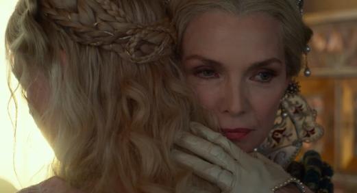 一见婆婆忘了娘《沉睡魔咒2》值得一看的傲娇老干妈怼婆婆