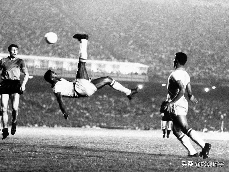 世界足球最不可思议的扑救,当今世界足球十大最强阵容