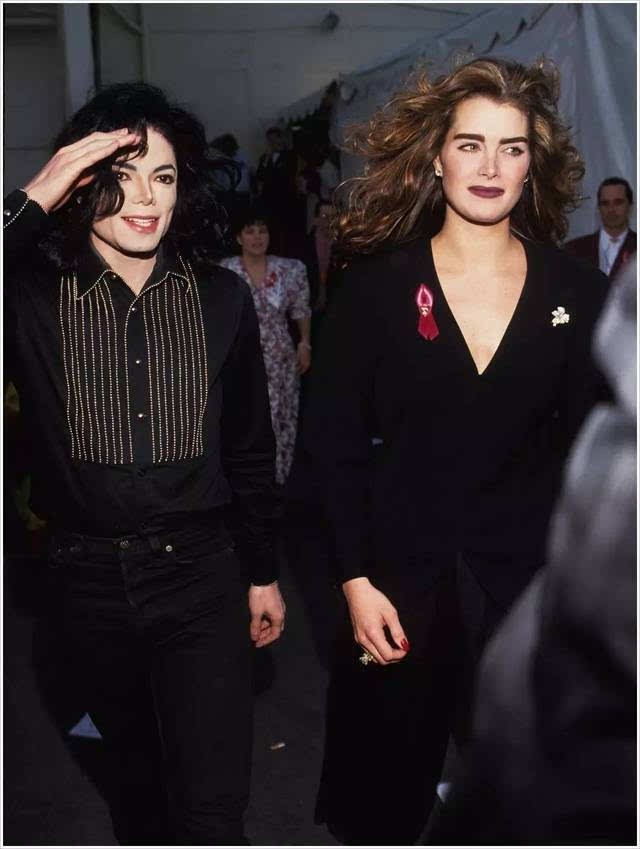 波姬小丝今年多大岁数了,波姬小丝mj结婚了吗