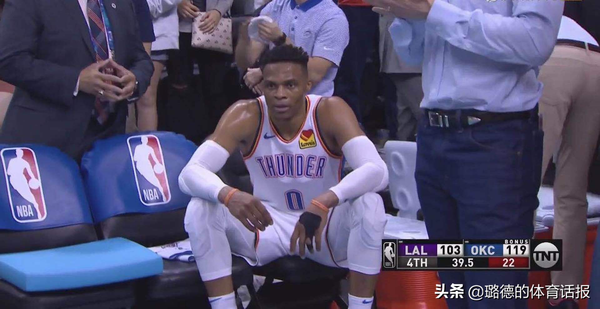 张伯伦季后赛几次50分,张伯伦最后一次出现